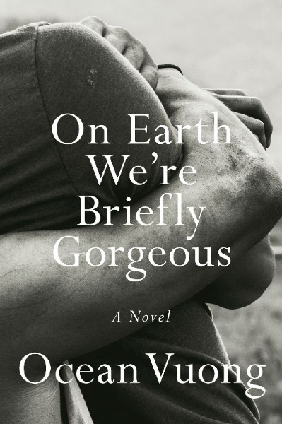 Buchcover und Innenansicht für das Buch: On Earth We're Briefly Gorgeous