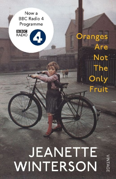 Buchcover und Innenansicht für das Buch: Oranges Are Not The Only Fruit