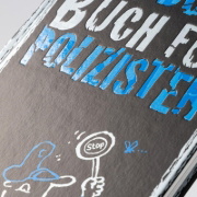 Buchcover und Innenansicht für das Buch: Das böse Buch für Polizisten