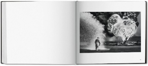 Buchcover und Innenansicht für das Buch: Sebastião Salgado. Kuwait. A Desert on Fire