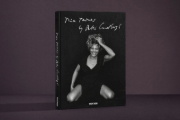 Buchcover und Innenansicht für das Buch: Tina Turner by Peter Lindbergh