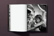 Buchcover und Innenansicht für das Buch: Tina Turner by Peter Lindbergh