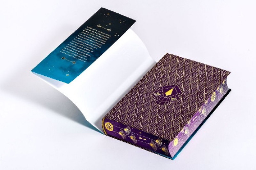 Buchcover und Innenansicht für das Buch: Alchemy of Secrets