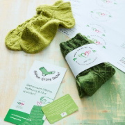 Buchcover und Innenansicht für das Buch: Aktion: Grüne Socke! - Das Strickbuch