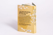 Buchcover und Innenansicht für das Buch: GONGBANG-UI GYEJEOL/HEALING SEASON OF POTTERY