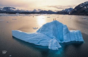 Buchcover und Innenansicht für das Buch: National Geographic Best of the World