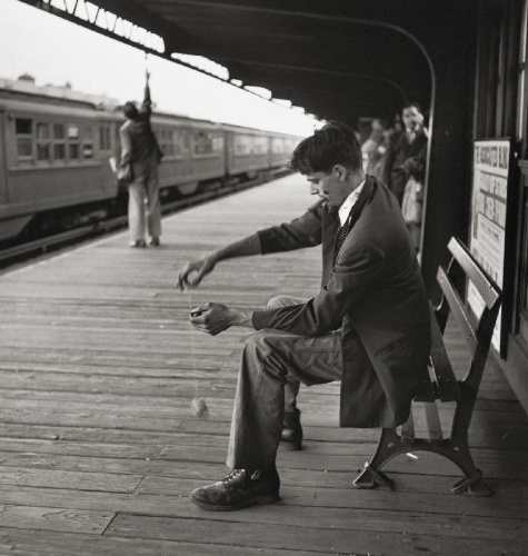 Buchcover und Innenansicht für das Buch: Elliott Erwitt's New York