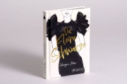Buchcover und Innenansicht für das Buch: Little Black Dress (Ultimate Fashion Wardrobe)