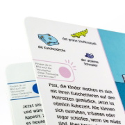 Buchcover und Innenansicht für das Buch: Hör mal (Soundbuch): Wimmelbuch: Im Kindergarten