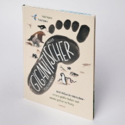 Buchcover und Innenansicht für das Buch: The Biggest Footprint - Eight billion humans. One clumsy giant.