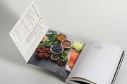 Buchcover und Innenansicht für das Buch: Der Ernährungskompass - Das Kochbuch