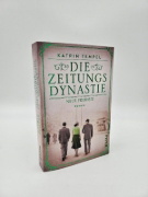 Buchcover und Innenansicht für das Buch: Die Zeitungsdynastie - Neue Freiheit