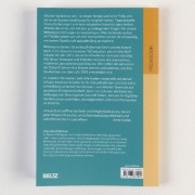 Buchcover und Innenansicht für das Buch: Schule 2035