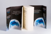 Buchcover und Innenansicht für das Buch: Empire of Silence - The Sun-Eater Book 1