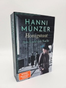 Buchcover und Innenansicht für das Buch: Honigstaat