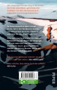 Buchcover und Innenansicht für das Buch: Fjarvera þín er myrkur