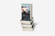 Buchcover und Innenansicht für das Buch: Fjarvera þín er myrkur