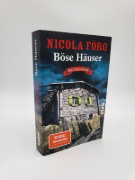 Buchcover und Innenansicht für das Buch: Böse Häuser