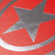 Buchcover und Innenansicht für das Buch: Marvel: Das große silberne Buch der MARVEL-Geschichten