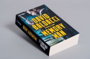 Buchcover und Innenansicht für das Buch: Memory Man