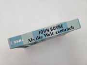 Buchcover und Innenansicht für das Buch: All the broken places