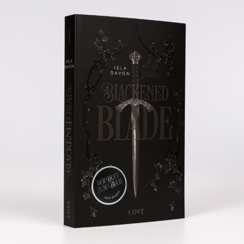 Buchcover und Innenansicht für das Buch: The Blackened Blade