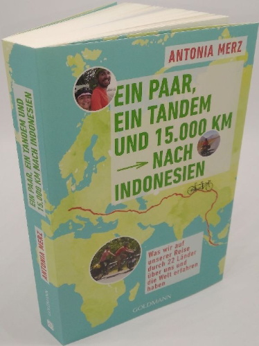 Buchcover und Innenansicht für das Buch: Ein Paar, ein Tandem und 15.000 km nach Indonesien