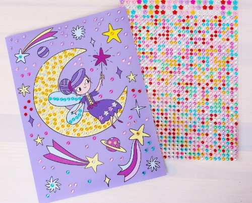 Buchcover und Innenansicht für das Buch: Mein Diamant-Stickerheft - Feen