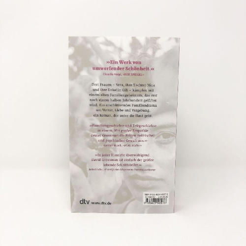 Buchcover und Innenansicht für das Buch: Iti Ha-Chaijm Messachek Harbej
