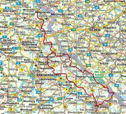Buchcover und Innenansicht für das Buch: ROTHER Wanderführer Goldsteig. Alle Etappen der Nord- und der Südroute von Marktredwitz nach Passau