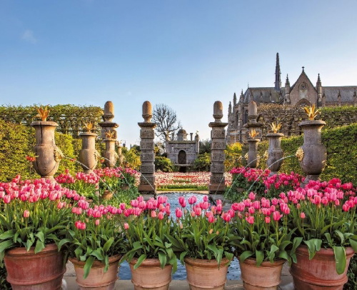 Buchcover und Innenansicht für das Buch: Brilliant English Gardens