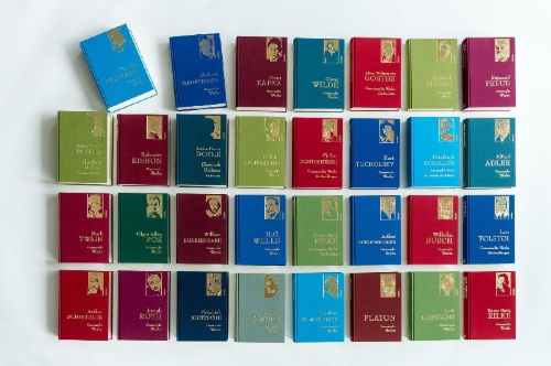 Buchcover und Innenansicht für das Buch: Franz Kafka - Gesammelte Werke  (Iris®-LEINEN mit goldener Schmuckprägung)
