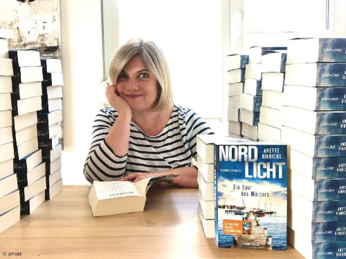 Buchcover und Innenansicht für das Buch: Nordlicht - Die Spur des Mörders