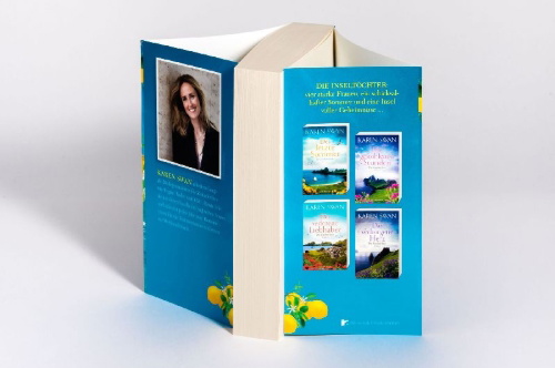 Buchcover und Innenansicht für das Buch: Three Summers