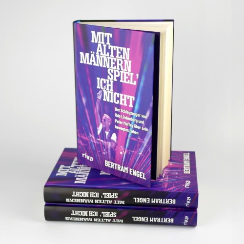 Buchcover und Innenansicht für das Buch: Mit alten Männern spiel' ich nicht