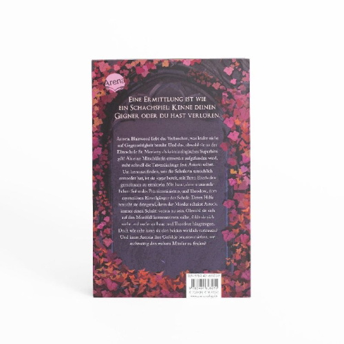 Buchcover und Innenansicht für das Buch: A Lesson in Murder