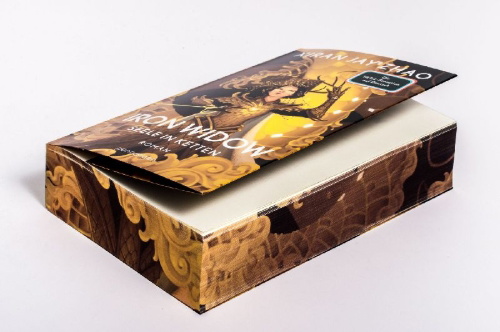 Buchcover und Innenansicht für das Buch: Heavenly Tyrant (2)