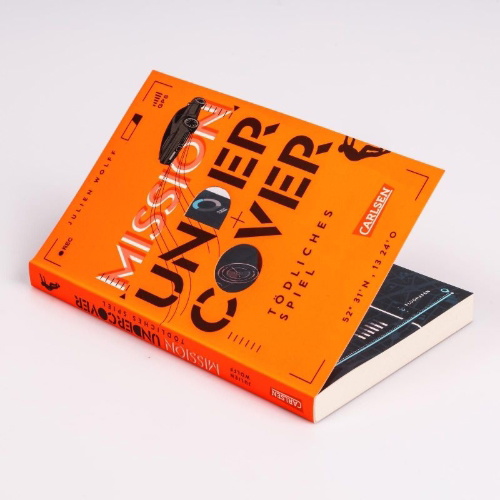Buchcover und Innenansicht für das Buch: Mission Undercover 3: Tödliches Spiel